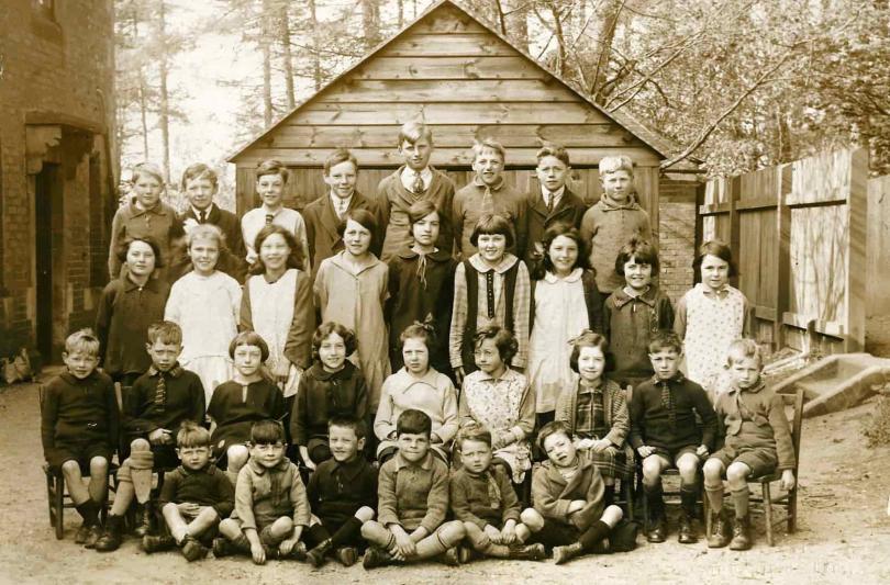 1930s school photograph