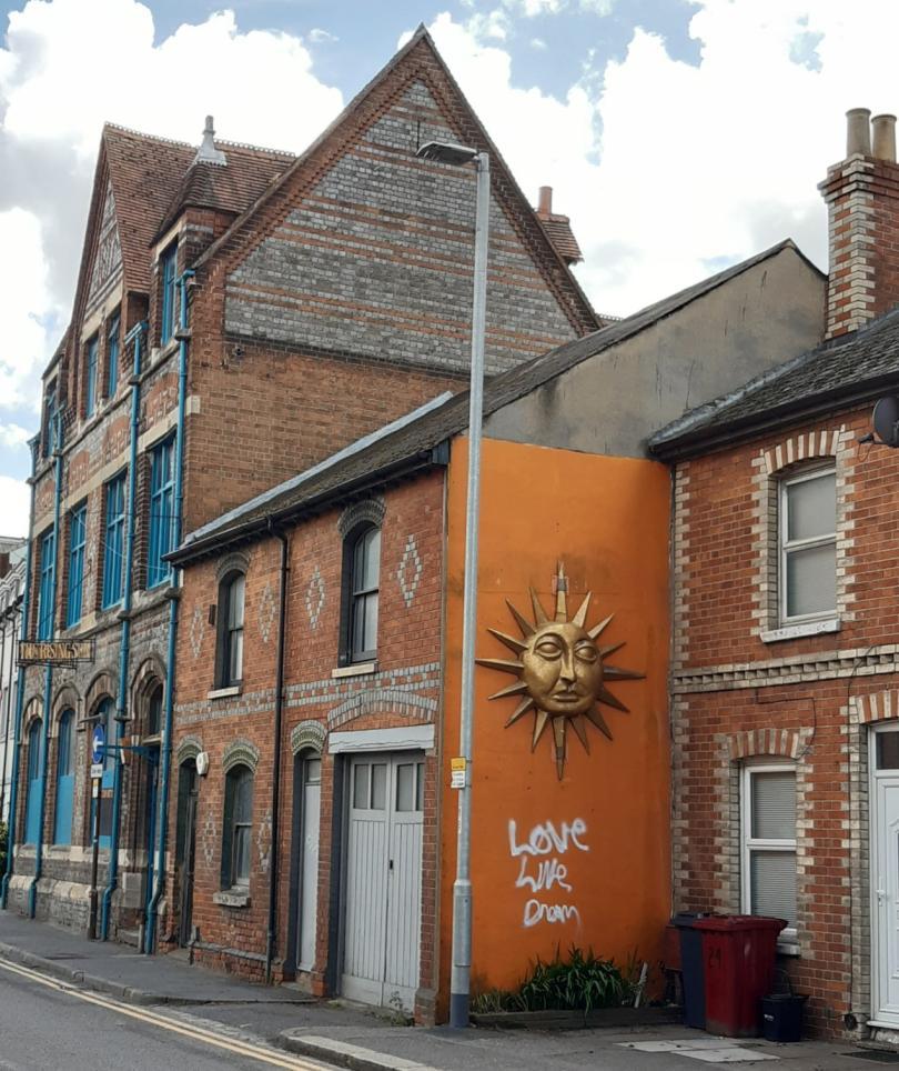 Reading Rising Sun Art Centre where this Walkabout will finish