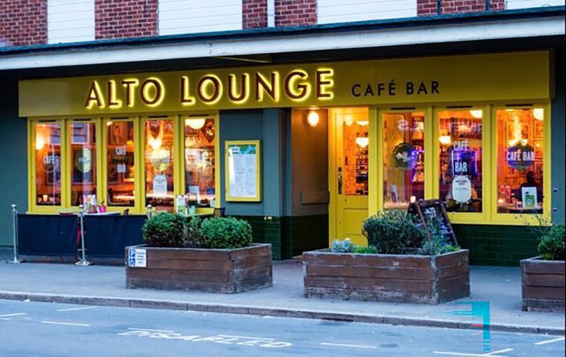 Alto Lounge in Caversham