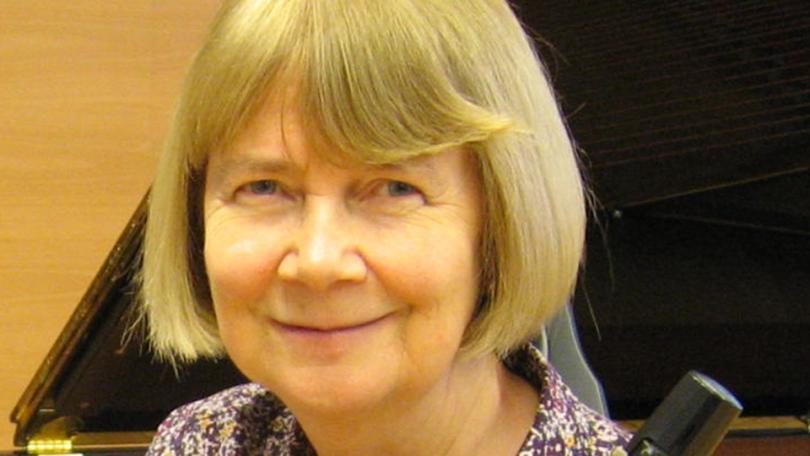 A photo of clarinettist Janet HIlton