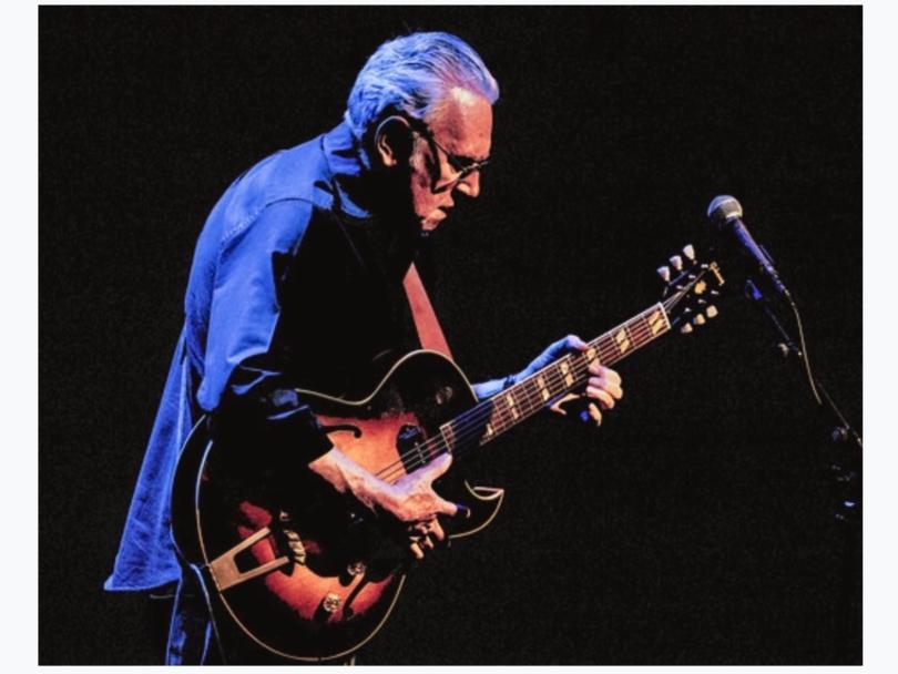 Jim Mullen, guitarist