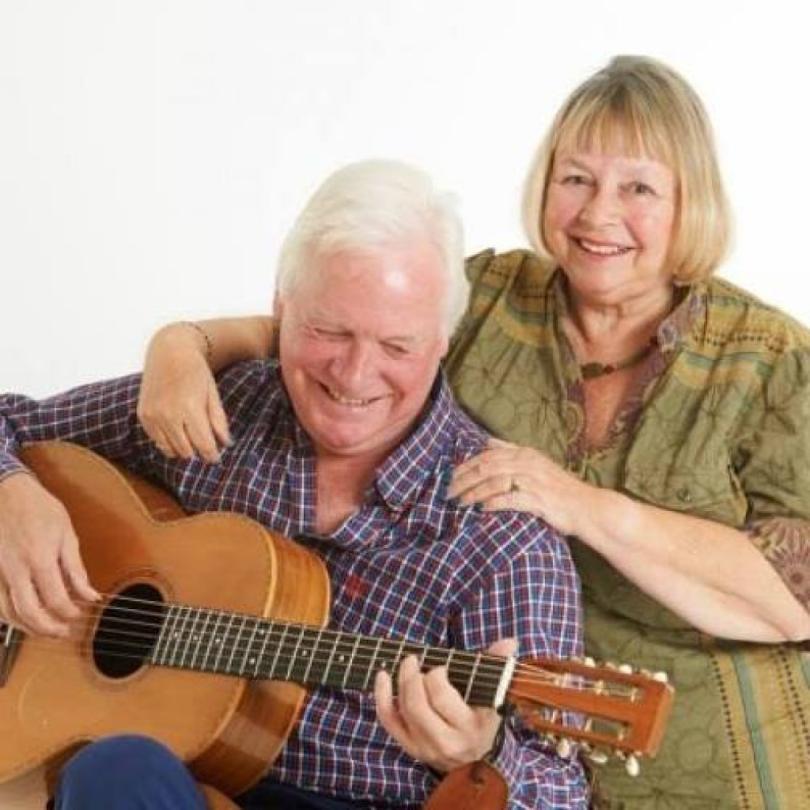 John & Di Cullen at Readifolk