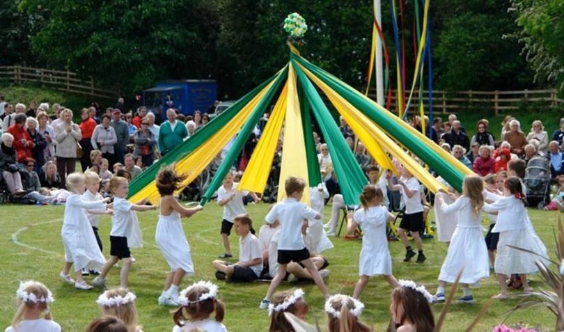 Theme Night at Readifolk