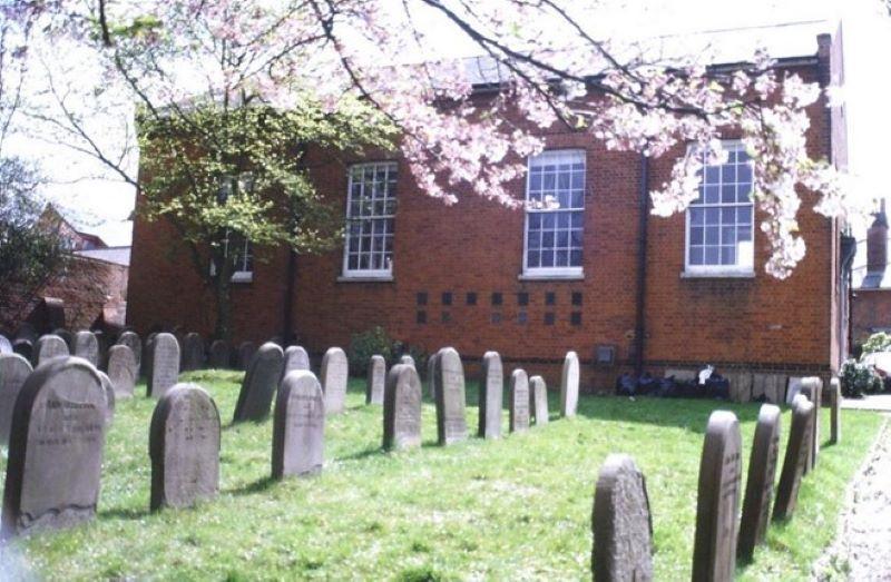Friends Meeting House and burial ground in Reading