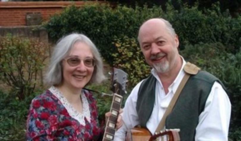Sue Graves & Hector Gilchrist at Readifolk on 8th May