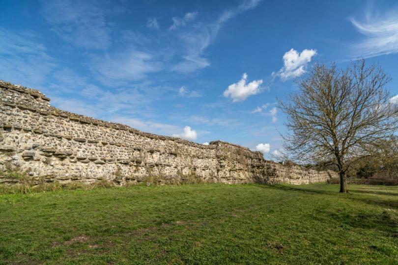 Ruins of roman walls at Silchester