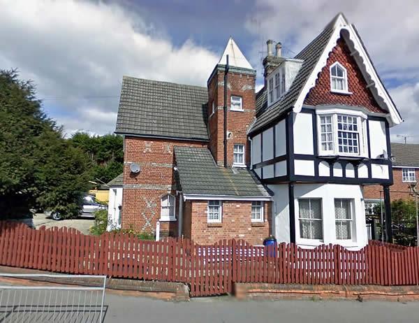 Avenue Villa on Berkeley Avenue