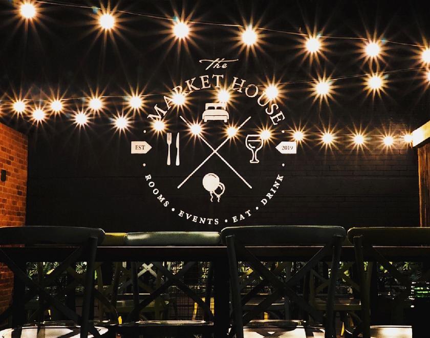 The Market House Logo