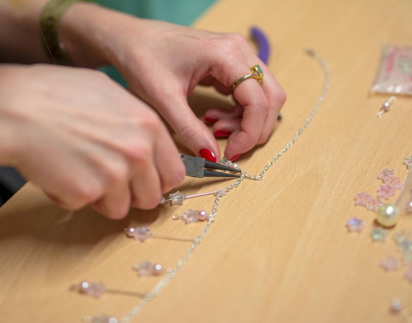 Cosplay jewellery workshop at CosXPo