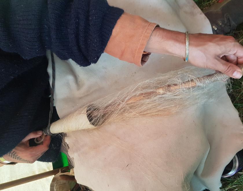 dressing a small distaff for spinning