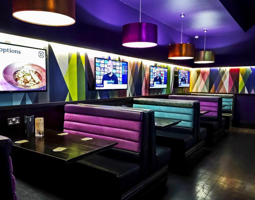 Sports Lounge