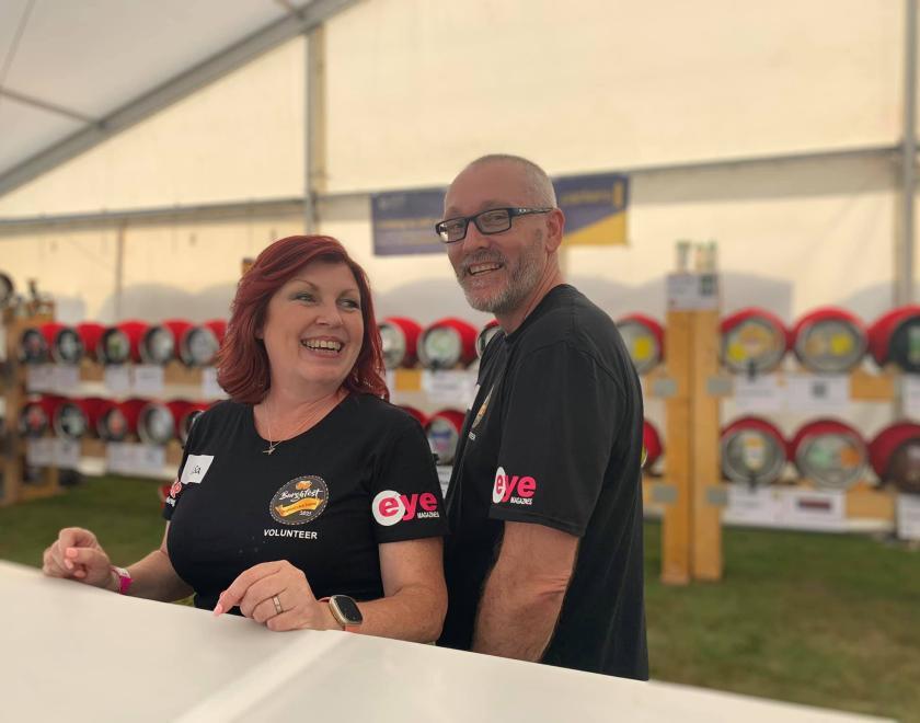 Fabulous cask beer bar volunteers in 2021