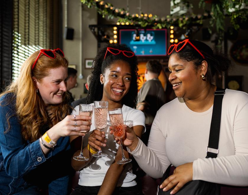 Round up your crew for the ultimate weekend Brunch Social at Flight Club Reading 