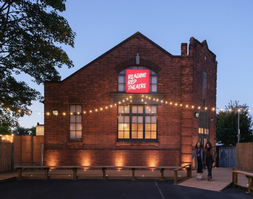 Reading Rep Theatre. Cred. Simon Kennedy