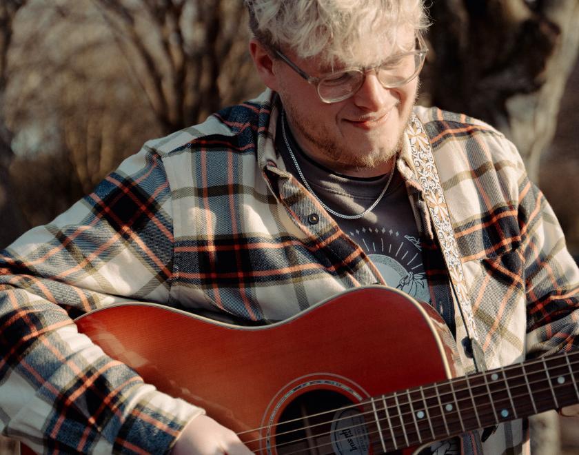 Tom is performing at the Rising Sun on 8 November