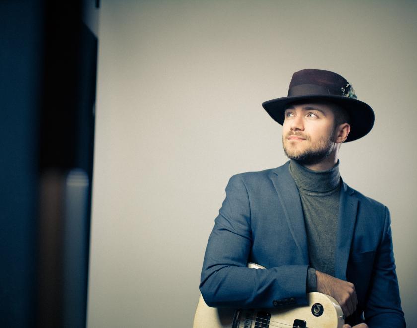 Thomas is performing at the Rising Sun on 1 November