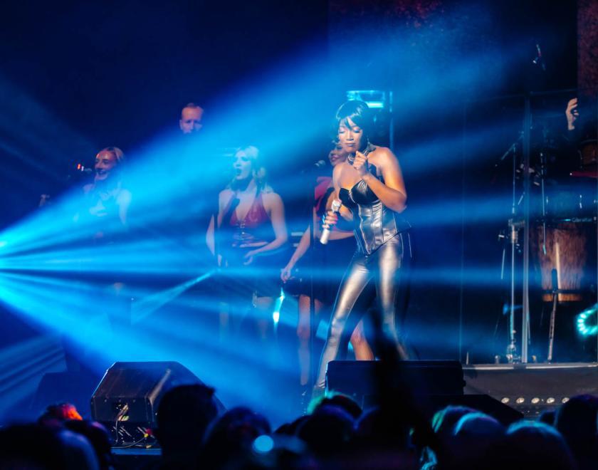 Whitney - Queen of the Night