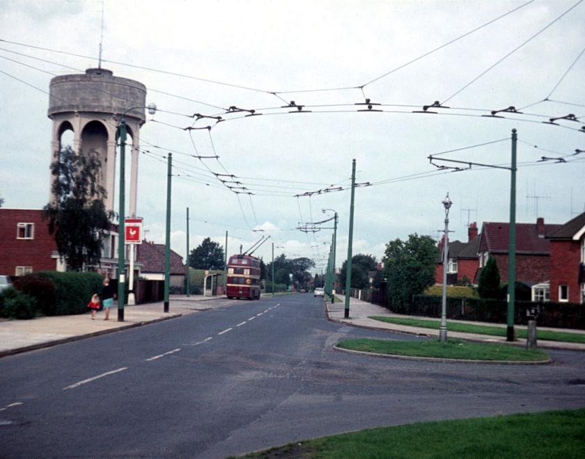 Tilehurst the Bear Inn & Water Tower c1960s
