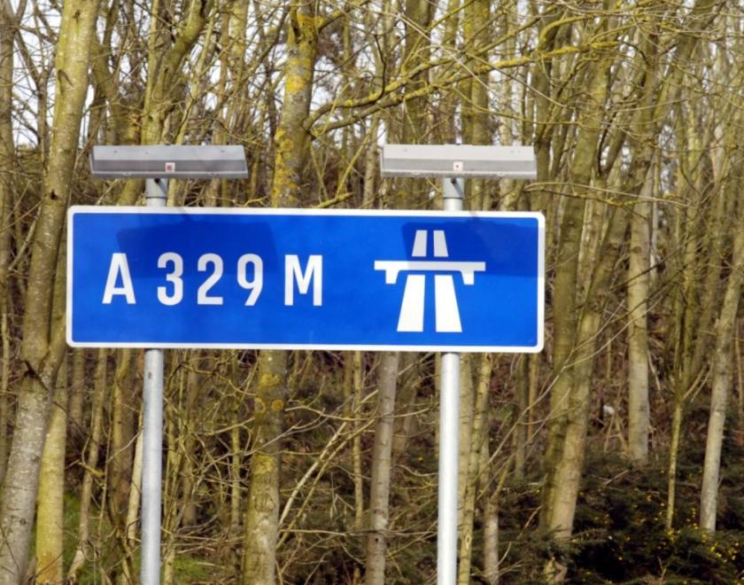 A329(M) sign