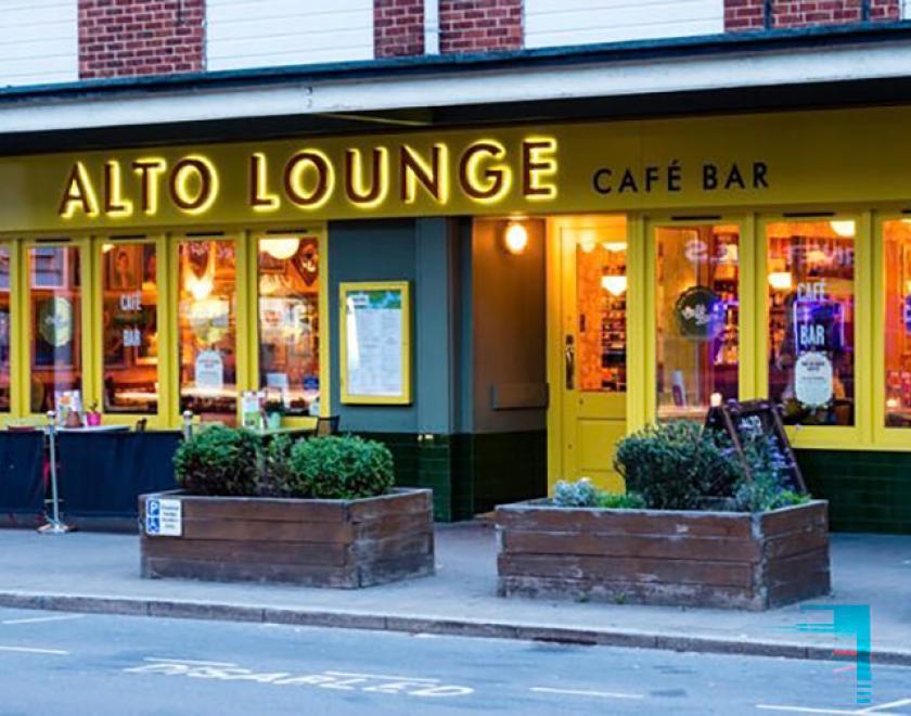 Alto Lounge in Caversham