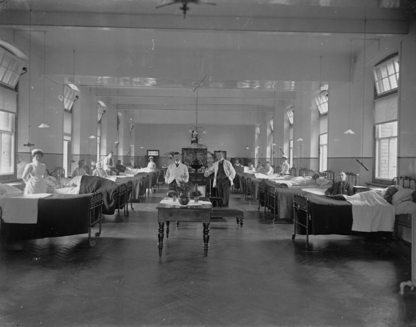 Cardiff Infirmary in the late 19th century