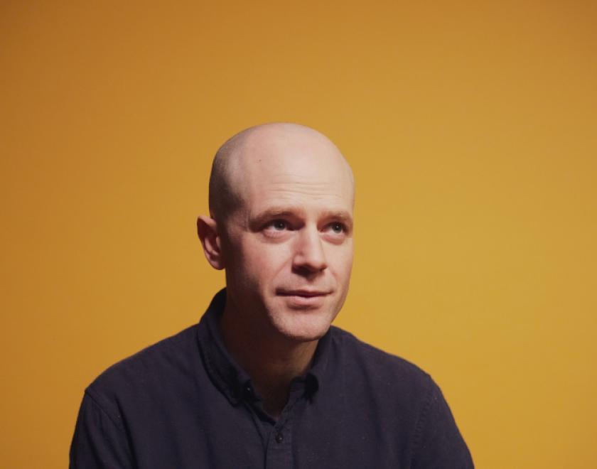 David Elms Describes A Room