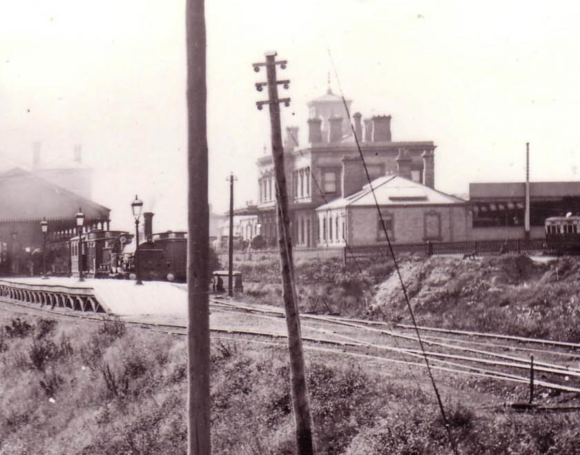 Reading railway stations in 1865