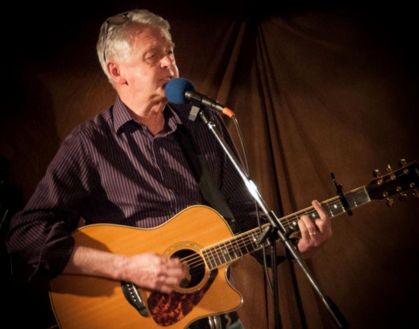 Steve Donnelly at Readifolk on 24th April