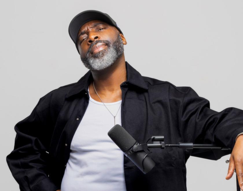 Kane Brown: Crowd Work King. reading Town Hall April 2026